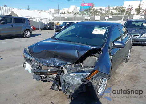 2018 Toyota Corolla Le z USA, uszkodzony, nr VIN 2T1BURHE8JC056311